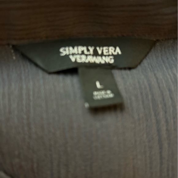 Simply Vera by Vera Wang Short Sleeve Blouse - Picture 3 of 5